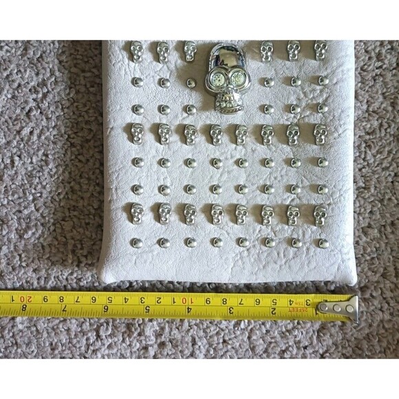 Skull Head Crossbody Bag Bling Rhinestone Shoulder Sling Pouch Beige Chain Strap - Picture 4 of 7